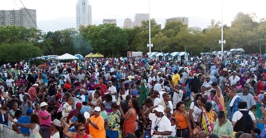 Black Family Reunion crowd image by Steven Easley